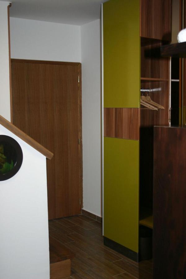 Enjoy 110Qm Apartment Im Historischen Zentrum Sopron Exterior foto