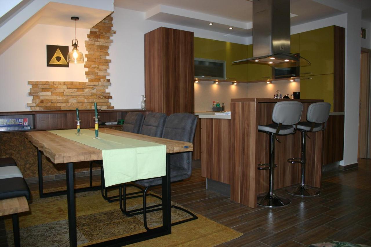 Enjoy 110Qm Apartment Im Historischen Zentrum Sopron Exterior foto