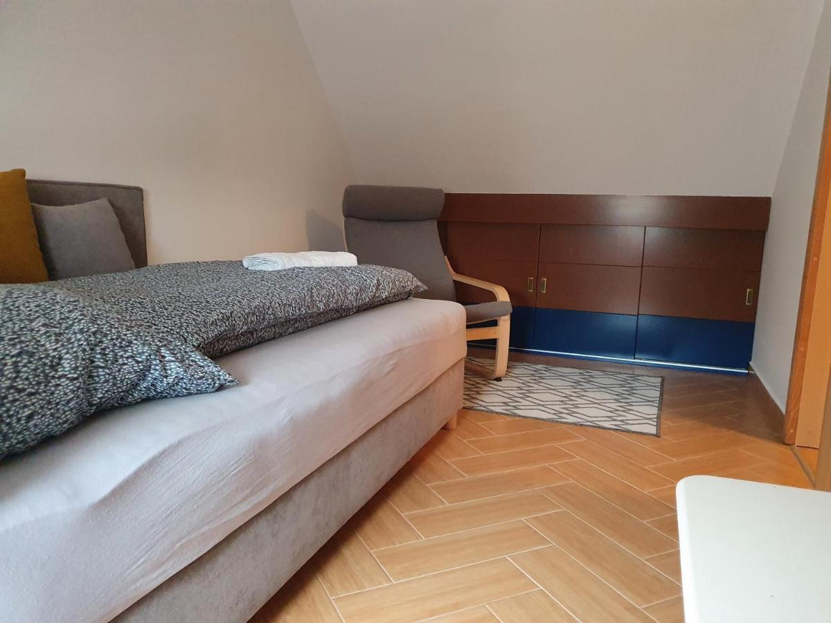 Enjoy 110Qm Apartment Im Historischen Zentrum Sopron Exterior foto